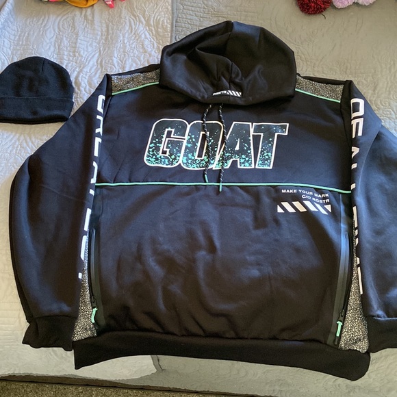 3x large signature long sleeve goat hoodie for men - Picture 2 of 4